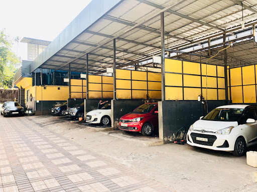 Auto Hub (Car Wash & Detailing Centre)