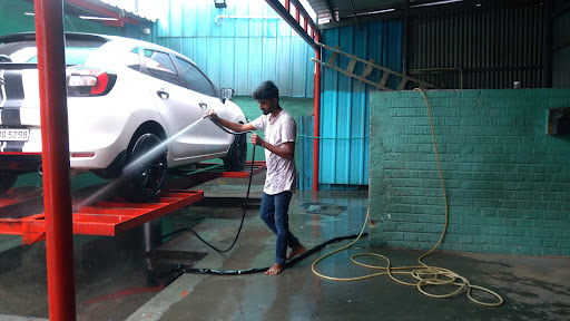 EXPRESS CAR WASH