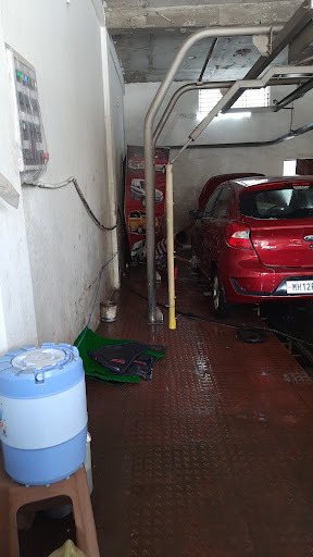 Siddhai Car Washing