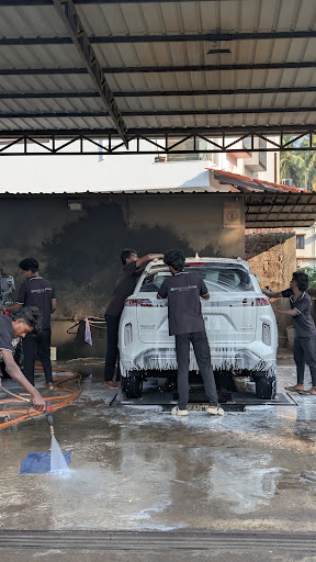 SPARKLE & SHINE WASH & DETAILING