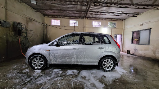 CAR LAUNDRY