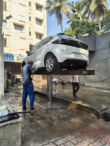 Sawant Car Washing Center