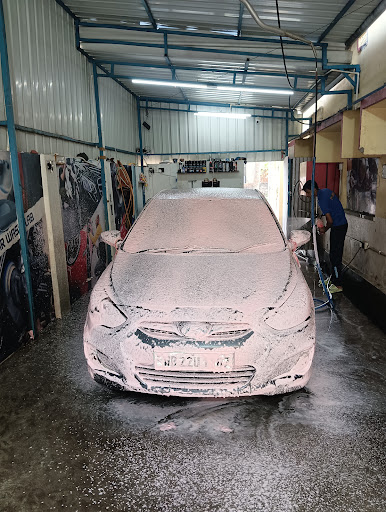 THE BIKE & CAR WASH LAB