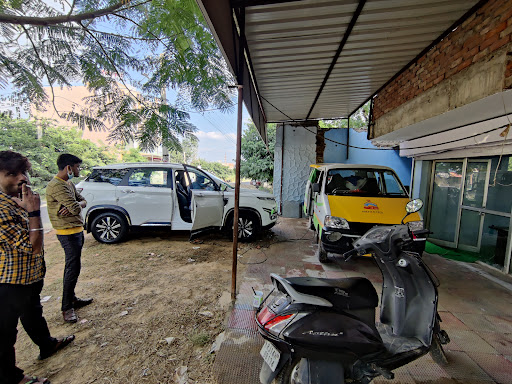 Moto Shine Car Wash Jaipur