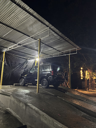 4th Aries carwash and parking lot