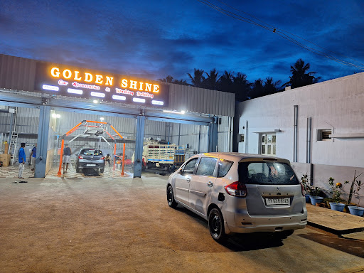 GOLDEN SHINE CAR DECORS