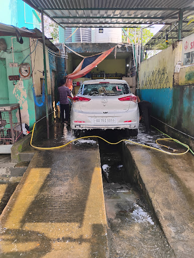 Singh (car wash) and detailing